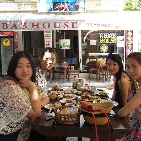 Bed & Breakfast Ali Baba's House 2*