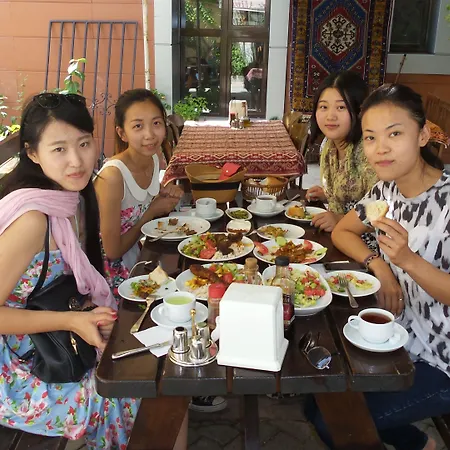 Bed & Breakfast Ali Baba's House