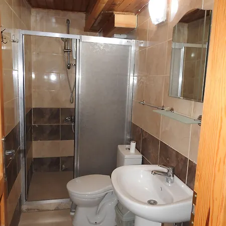 알리 바바스 하우스 2*