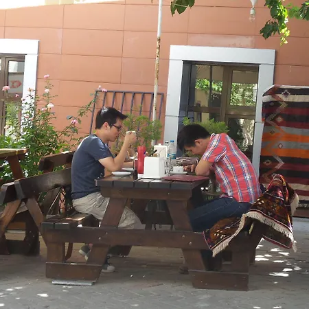 Bed and Breakfast Ali Baba's House 2*